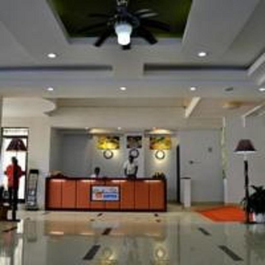 Rahnile Hotel Bahir Dar Exterior foto